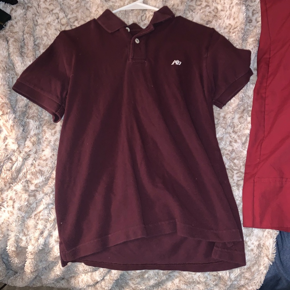 Nice men’s Burgundy shirt
